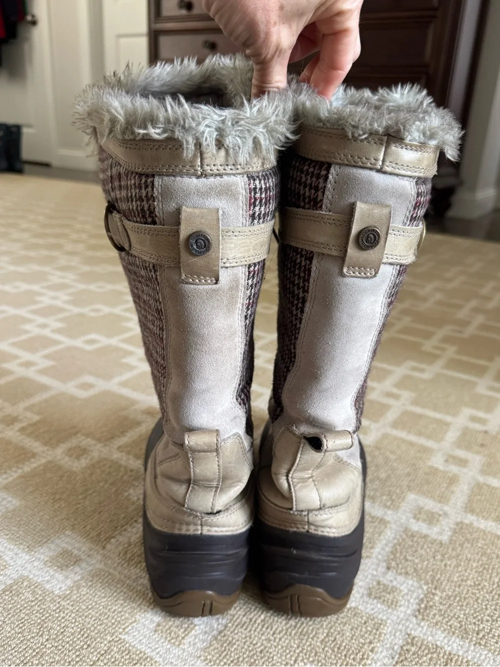 The North Face Shellista Lace Luxe Houndstooth Snow Boots Khaki Size 9
